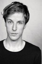 Oliver Gomm fotoğrafı