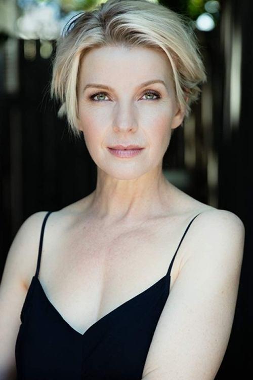 Jacqueline McKenzie fotoğrafı