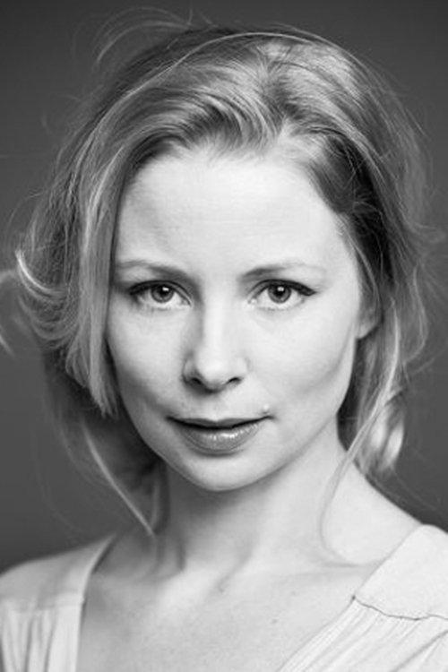 Julia Dufvenius fotoğrafı