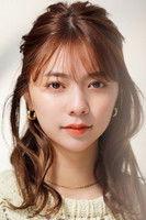 Asuka Kawazu fotoğrafı