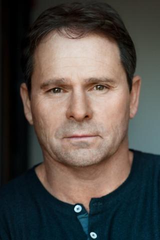 Mike Mitchell fotoğrafı