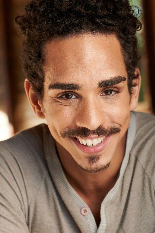 Ray Santiago fotoğrafı