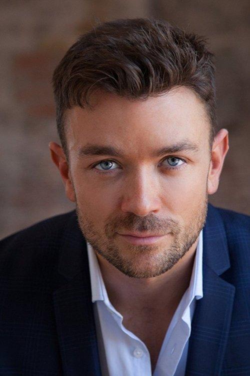 Emrhys Cooper fotoğrafı