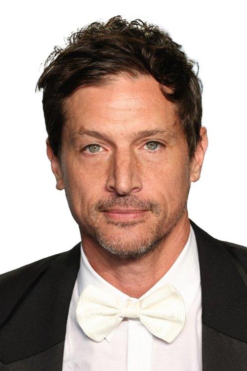 Simon Rex fotoğrafı
