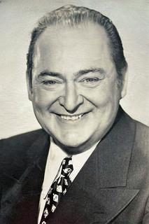 Edward Arnold fotoğrafı