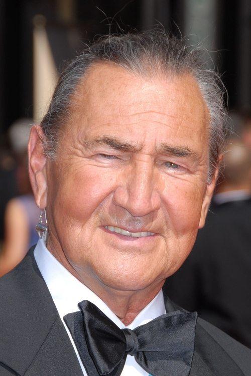 August Schellenberg fotoğrafı