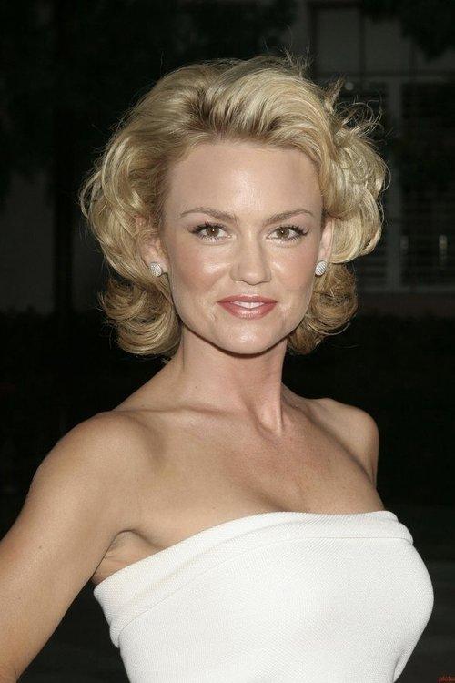 Kelly Carlson fotoğrafı