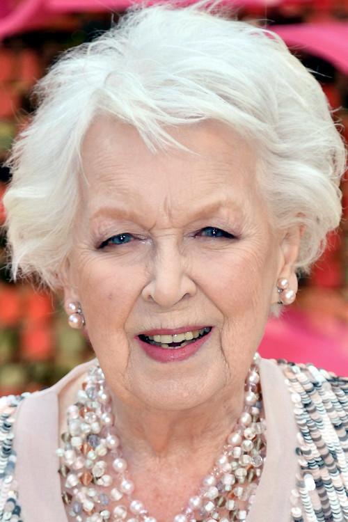 June Whitfield fotoğrafı