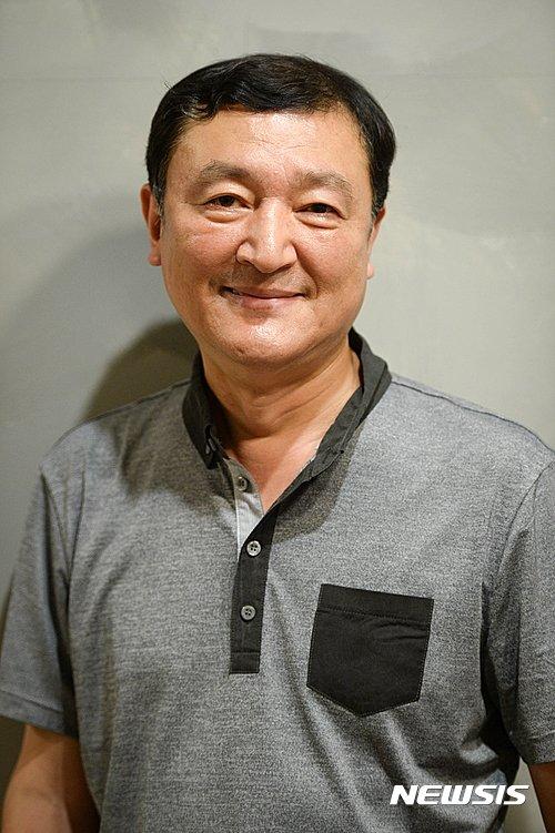 Koh In-bae fotoğrafı