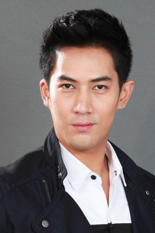 Atirutt Singhaaumpol fotoğrafı