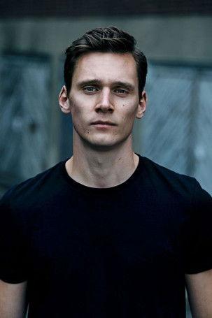 Rick Okon fotoğrafı