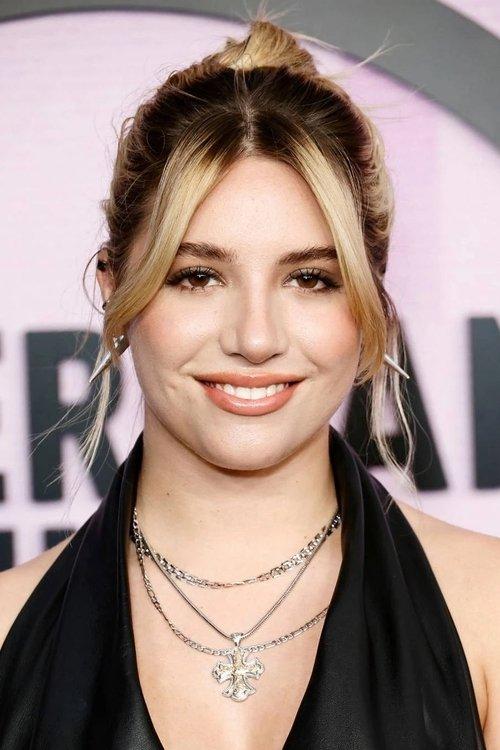 Mackenzie Ziegler fotoğrafı