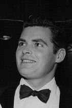 Charles B. Fitzsimons fotoğrafı