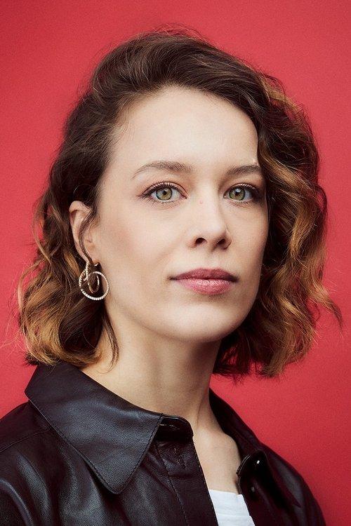 Paula Beer fotoğrafı