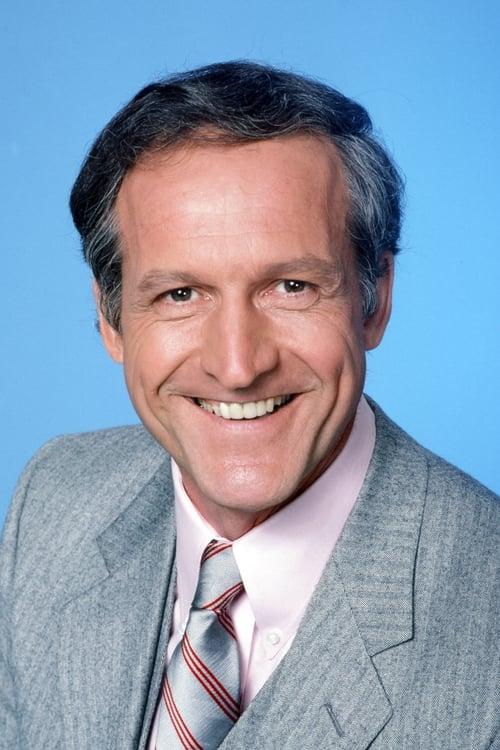 Daniel J. Travanti fotoğrafı