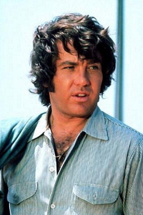 Michael Cole fotoğrafı