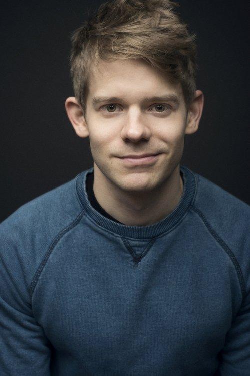 Andrew Keenan-Bolger fotoğrafı