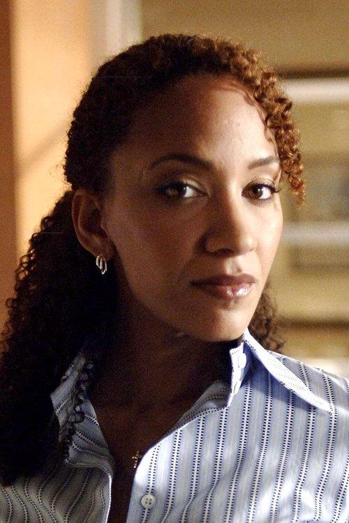 Sophina Brown fotoğrafı