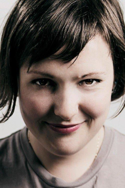 Josie Long fotoğrafı