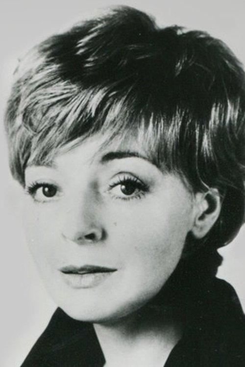 Barbara Leigh-Hunt fotoğrafı