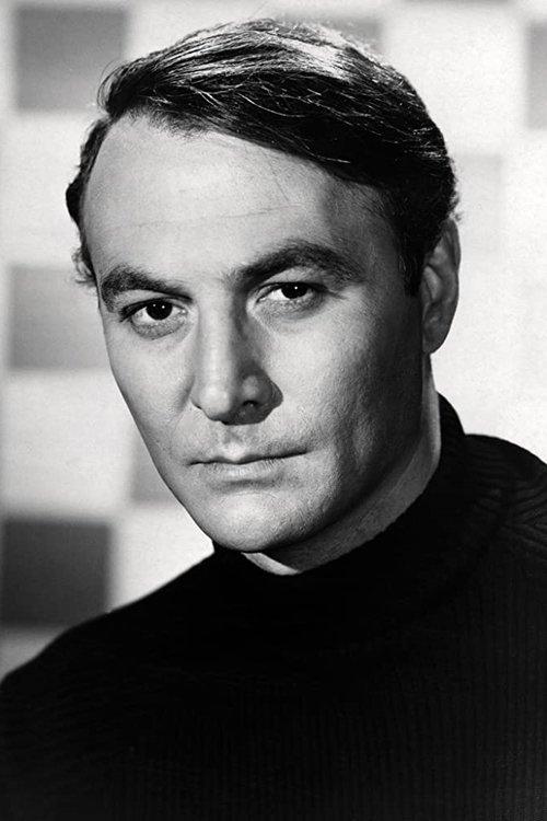 Robert Loggia fotoğrafı