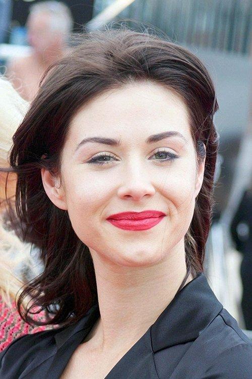 Kestie Morassi fotoğrafı