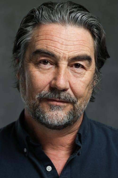 Nathaniel Parker fotoğrafı