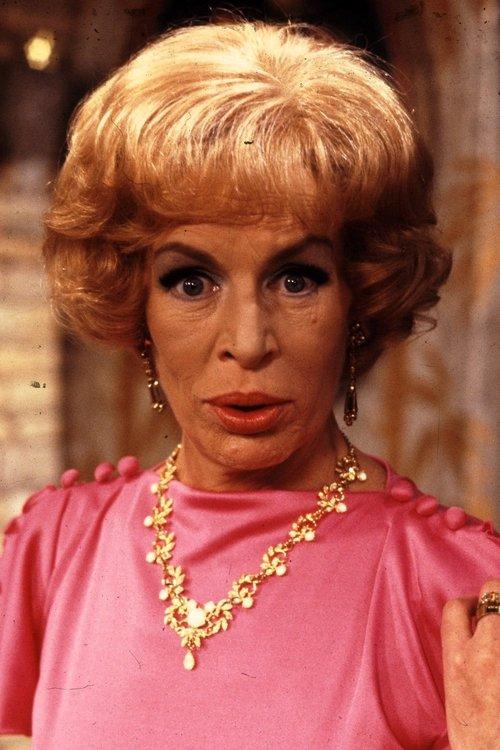 Yootha Joyce fotoğrafı