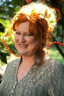 Julie McGregor fotoğrafı