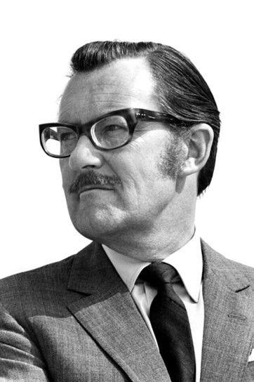 Alan Whicker fotoğrafı