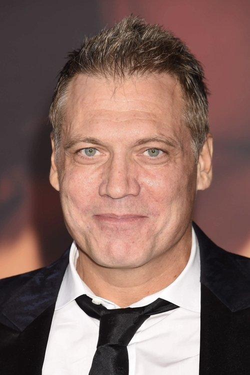 Holt McCallany fotoğrafı
