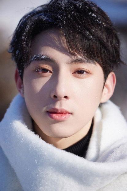 Qiu Dongjie fotoğrafı