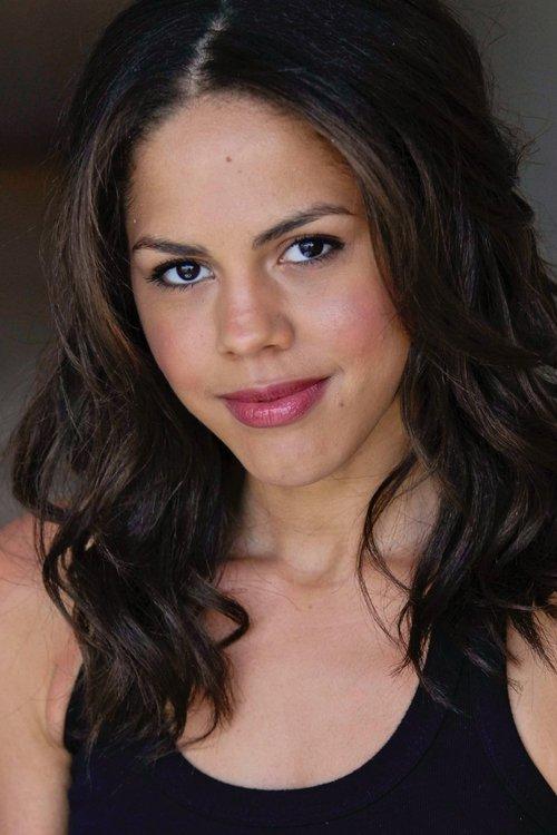 Lenora Crichlow fotoğrafı