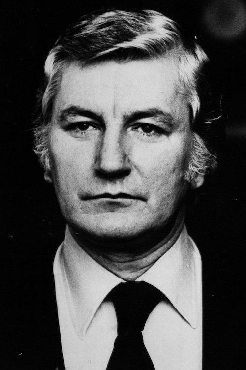 T. P. McKenna fotoğrafı