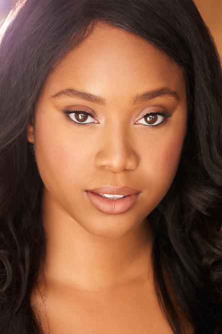 Maya Brown fotoğrafı