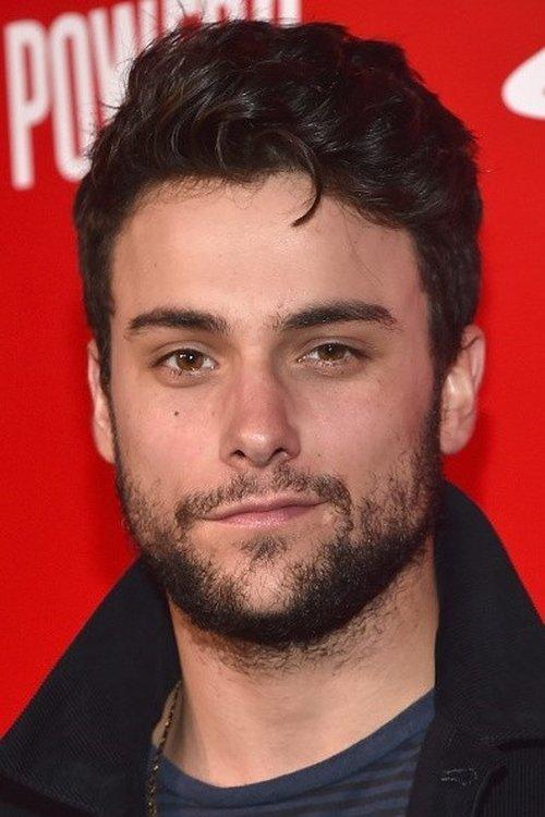 Jack Falahee fotoğrafı
