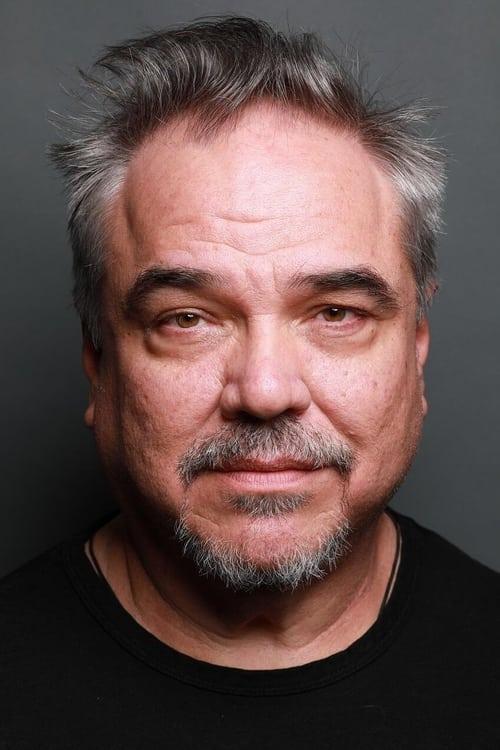 W. Earl Brown fotoğrafı