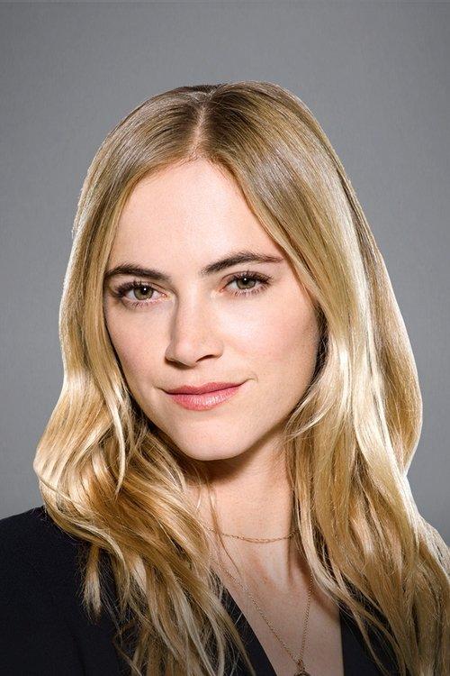 Emily Wickersham fotoğrafı