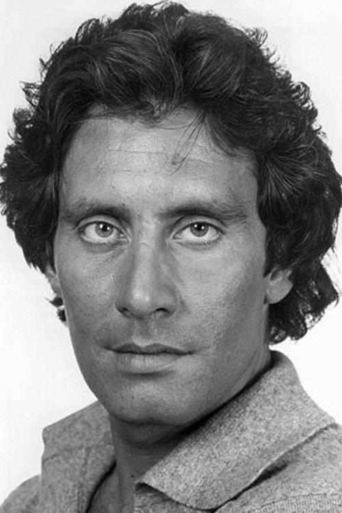 John Leslie fotoğrafı