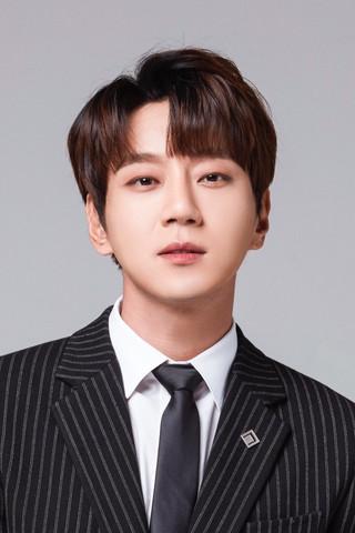 Hwang Chi-yeul fotoğrafı