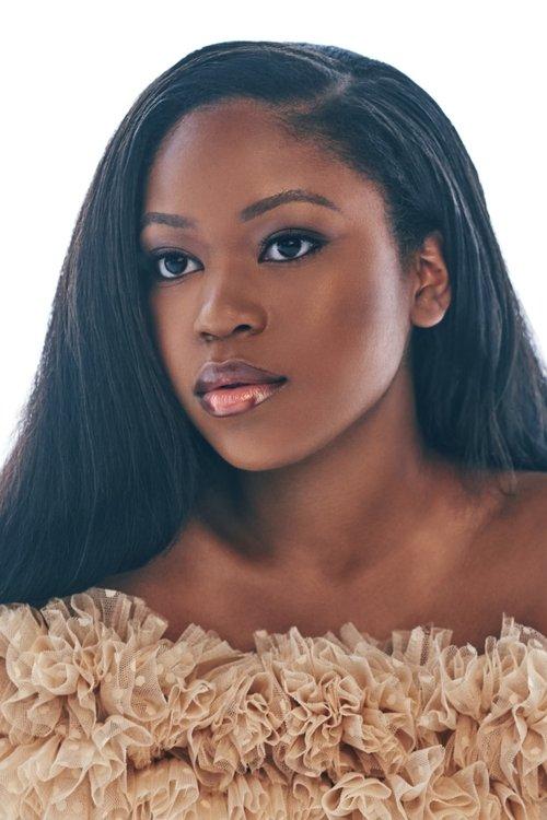 Riele Downs fotoğrafı