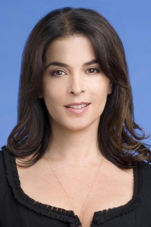 Annabella Sciorra fotoğrafı