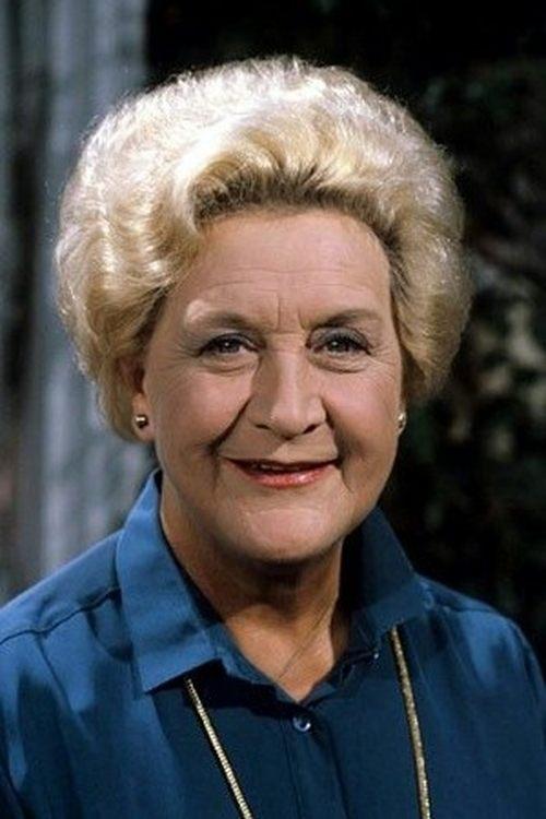 Mollie Sugden fotoğrafı