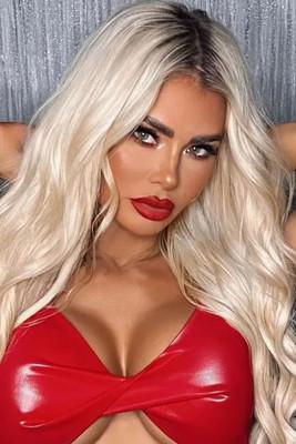 Chloe Sims fotoğrafı