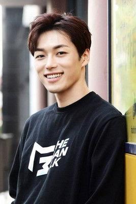 Lee Hyeong Seok fotoğrafı