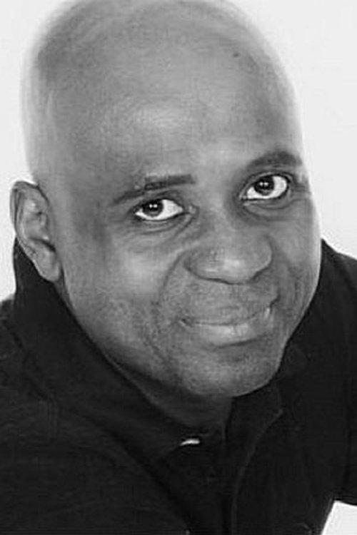 Isaac George fotoğrafı