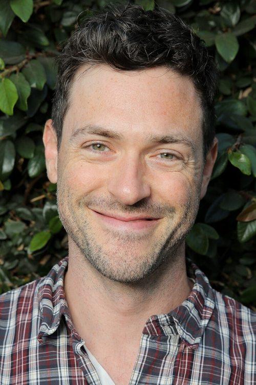 Brendan Hines fotoğrafı