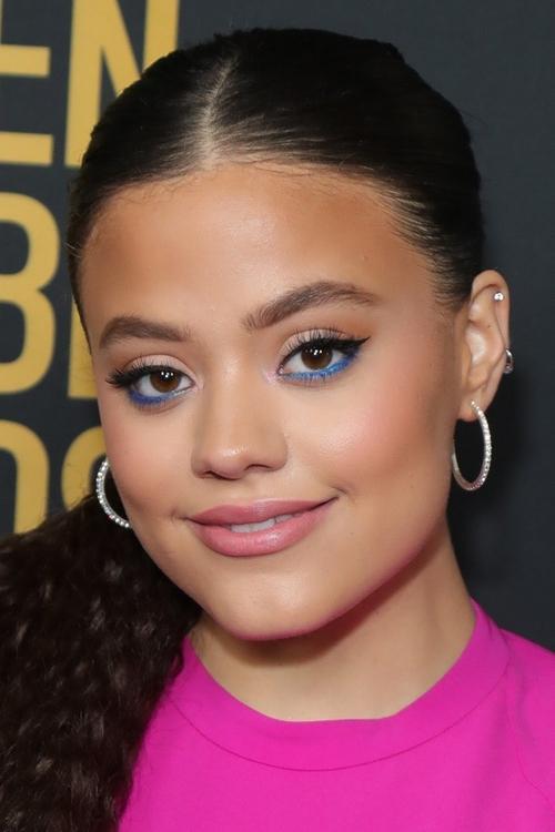 Sarah Jeffery fotoğrafı