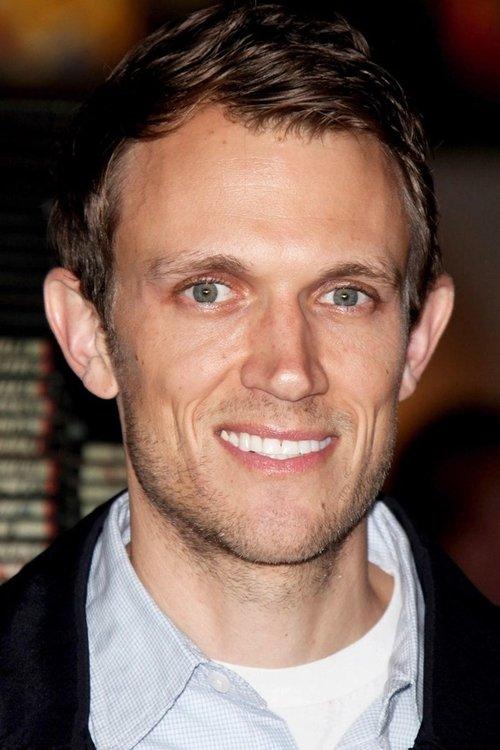 Matt Bettinelli-Olpin fotoğrafı