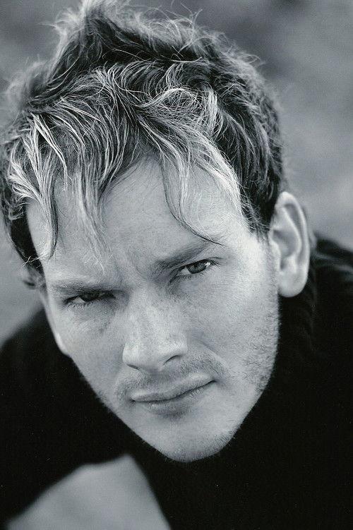 Kevin Lucero Less fotoğrafı